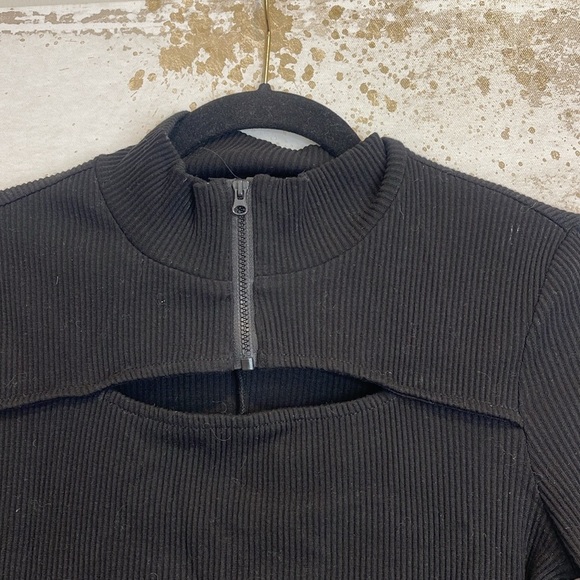 Urban Revivo Zip Neck Ribbed Long Sleeve Dress - Picture 3 of 4